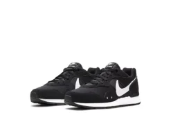 Nike Mens Venture Runner Sneaker - Black