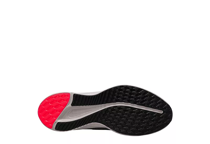 Nike Mens Quest 5 Running Shoe - Black - Image 5